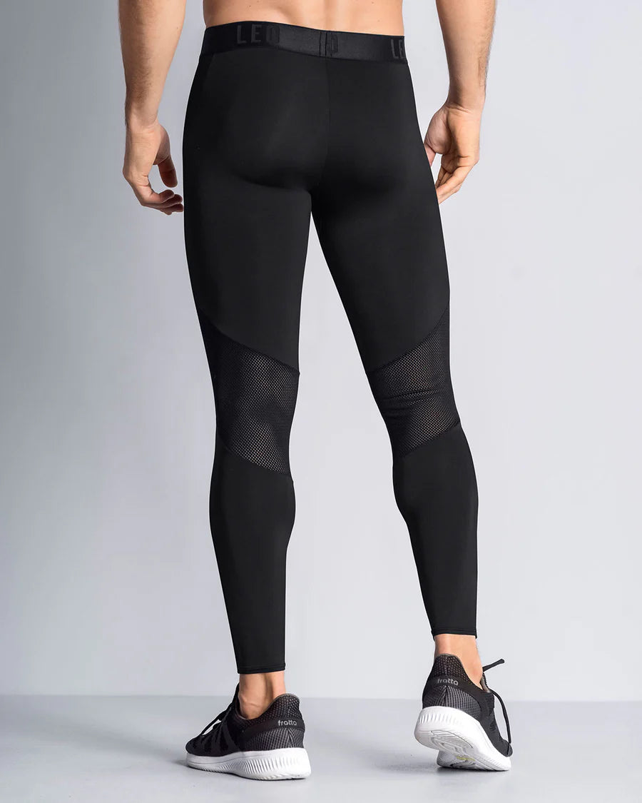 Licra deportiva en microfibra con mallas transpirables para hombre