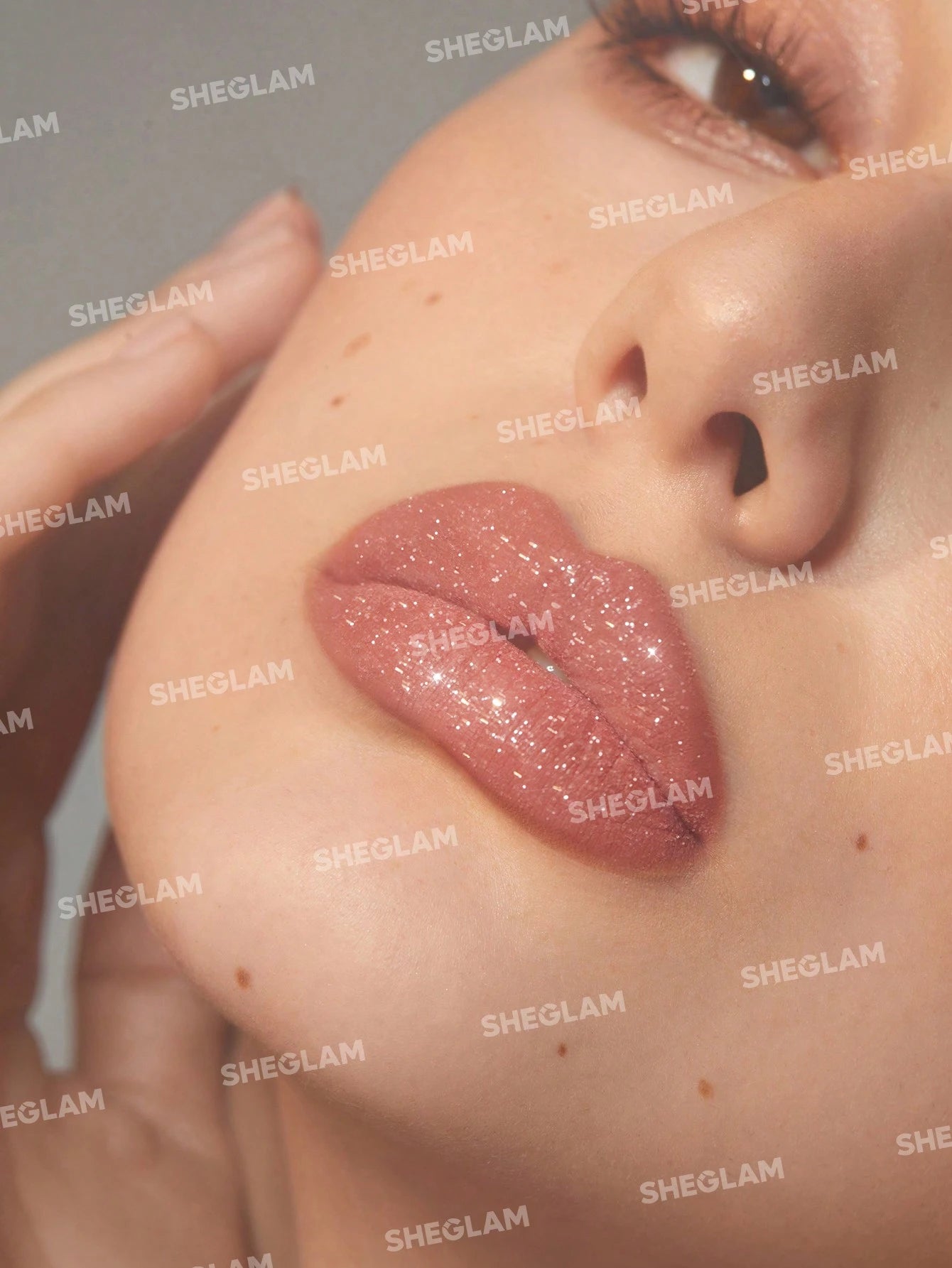 SHEGLAM Lip Dazzler Glitter Kit-Debutante Long-Lasting Glitter Lip Gloss Sexy Super Stay Non-Sticky Shiny Liquid Kit Liquid Lipstick Pink Y2K Liquid Lipstick Easter Mother'S Day Graduation Birthday Holiday Winter Y2K Fancy Fashion Makeup Cosmetic Party Beach Travel Camping Outdoors School Campus Trip Festivals Decor Gift Present Rose Girl Cosplay Best Color Charm Vibe