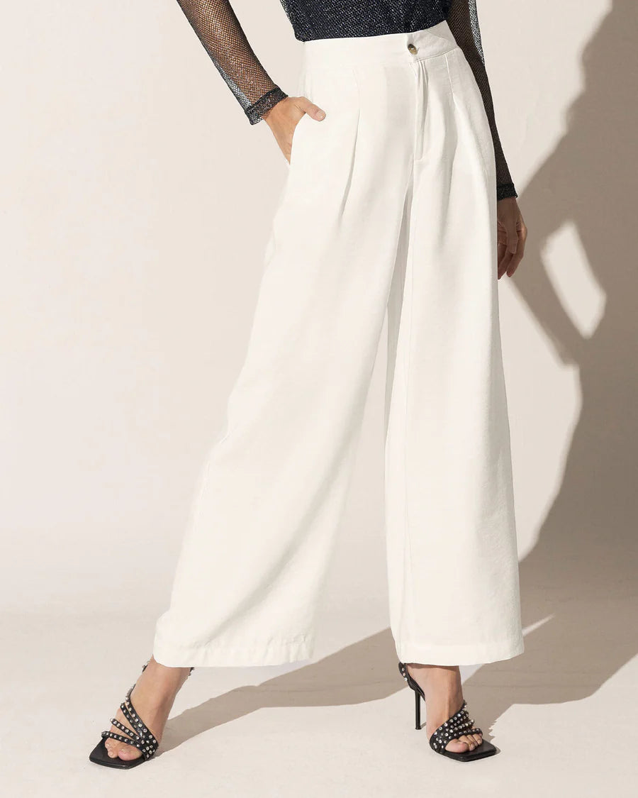 Pantalón bota ancha con prenses decorativos en frente - F7131