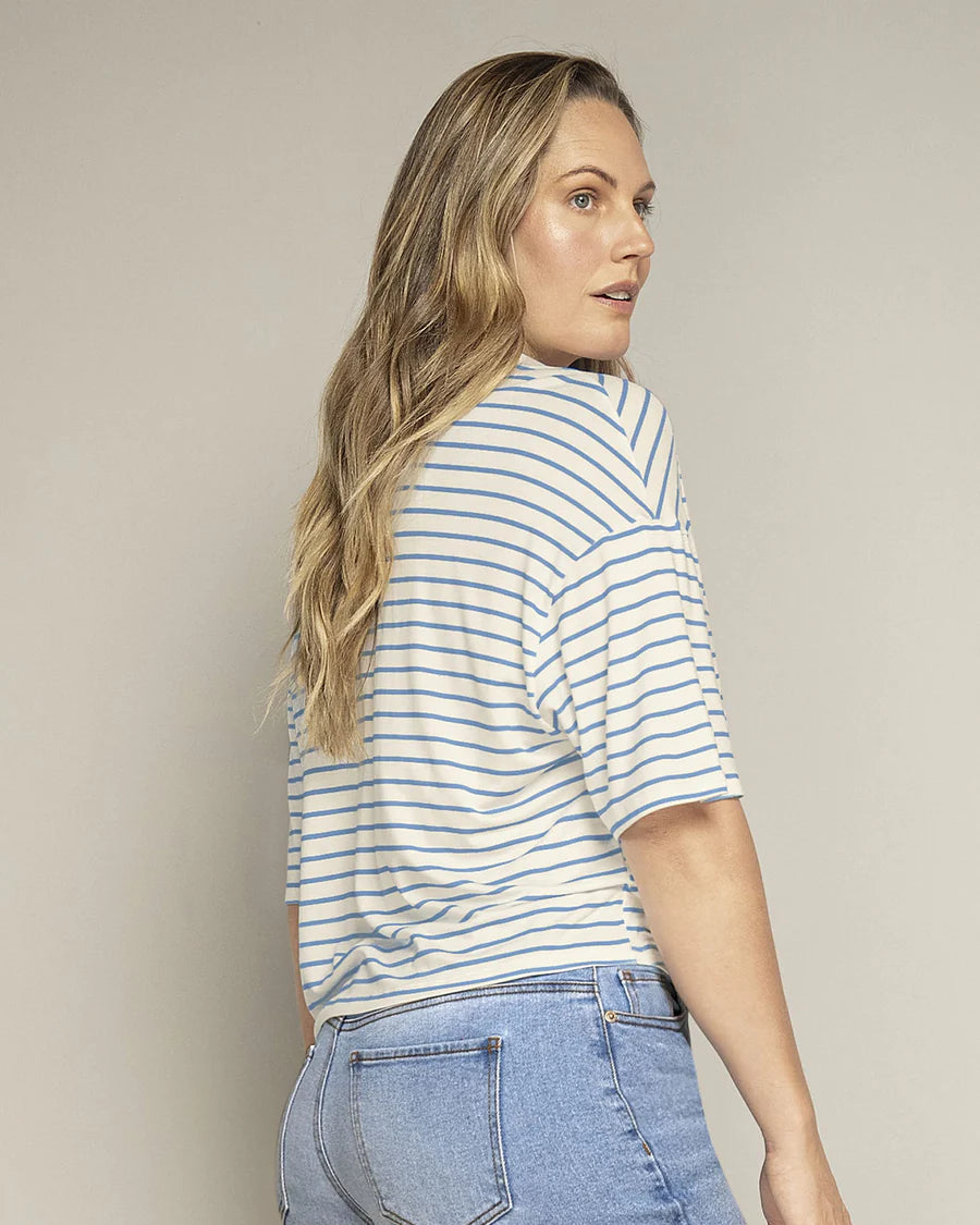 Blusa manga corta de silueta cuadrada - L F7352