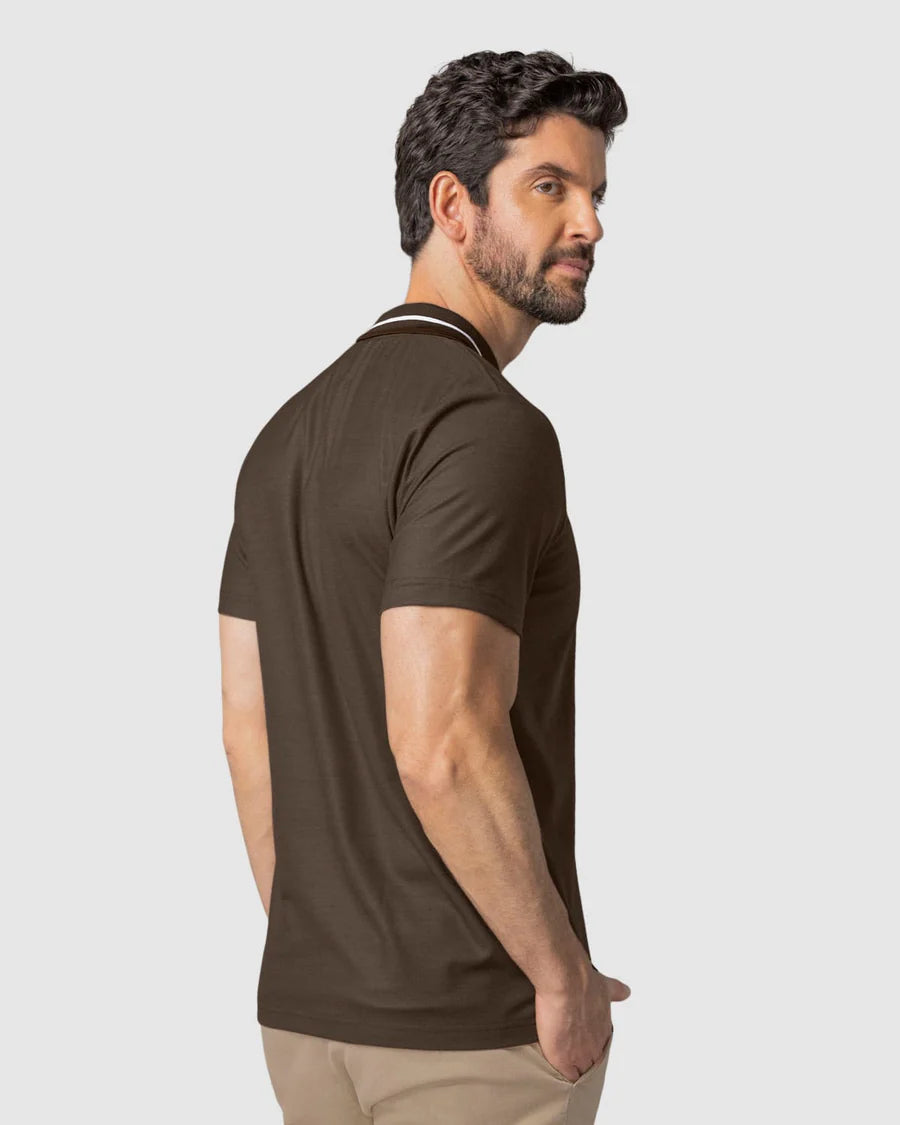 Camiseta tipo polo con perilla funcional y bolsillo decorativo