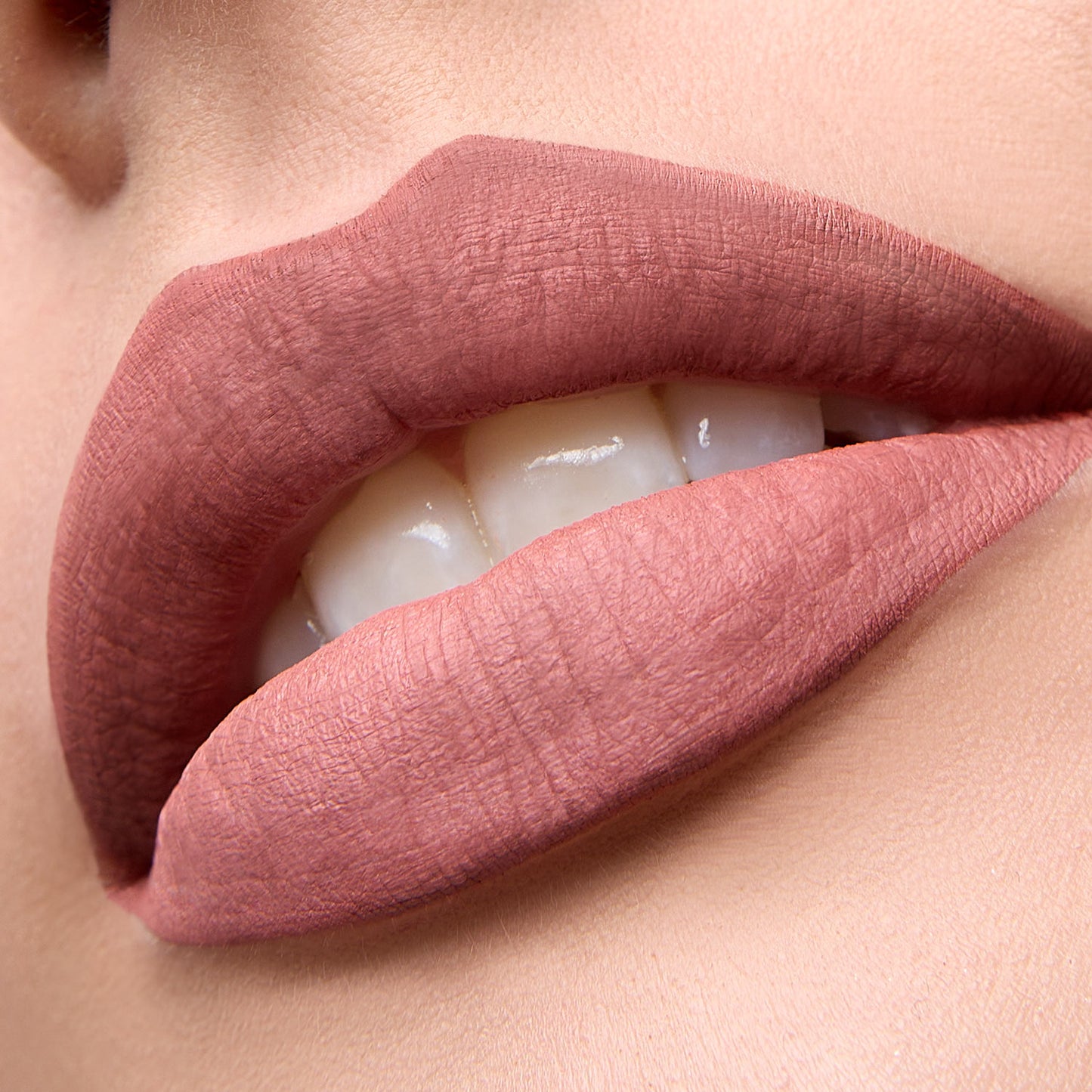 Delineador Retráctil para Labios
