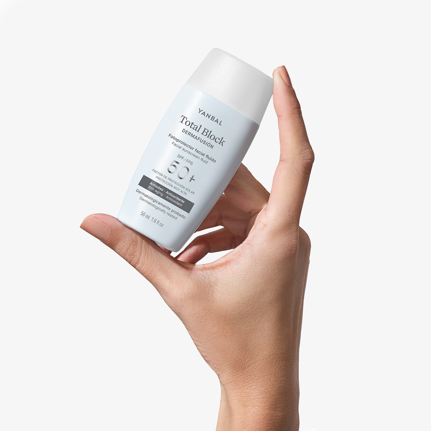 2484 ☀️Fotoprotector Solar Fluido SPF50+ Total Block Dermafusión - Y711