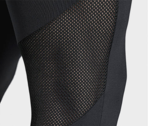 Licra deportiva en microfibra con mallas transpirables para hombre