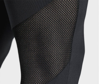 Licra deportiva en microfibra con mallas transpirables para hombre
