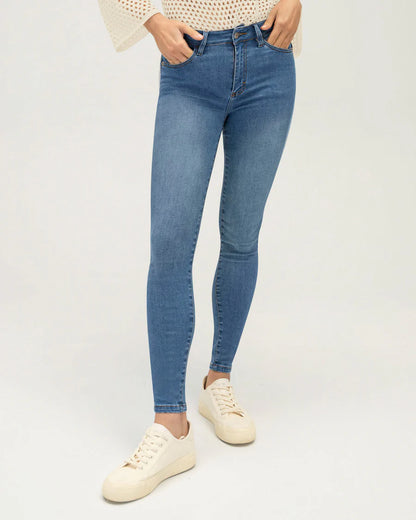 Jean skinny levanta cola - DN2