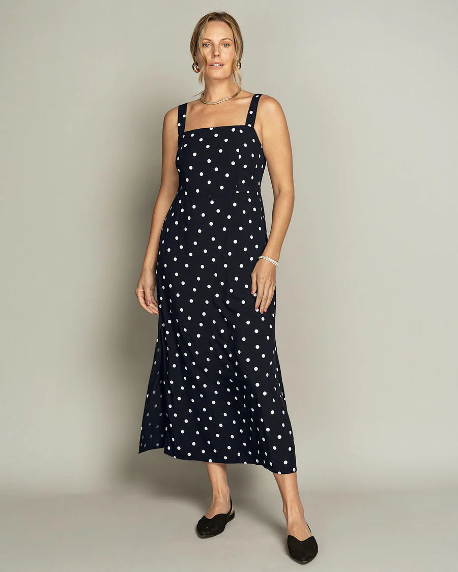 Vestido largo con aberturas a los lados - F7314