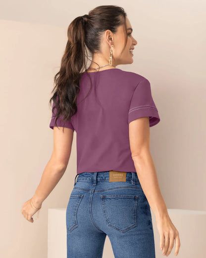 Camiseta con detalle de escalerilla en cuello y mangas - L F7318