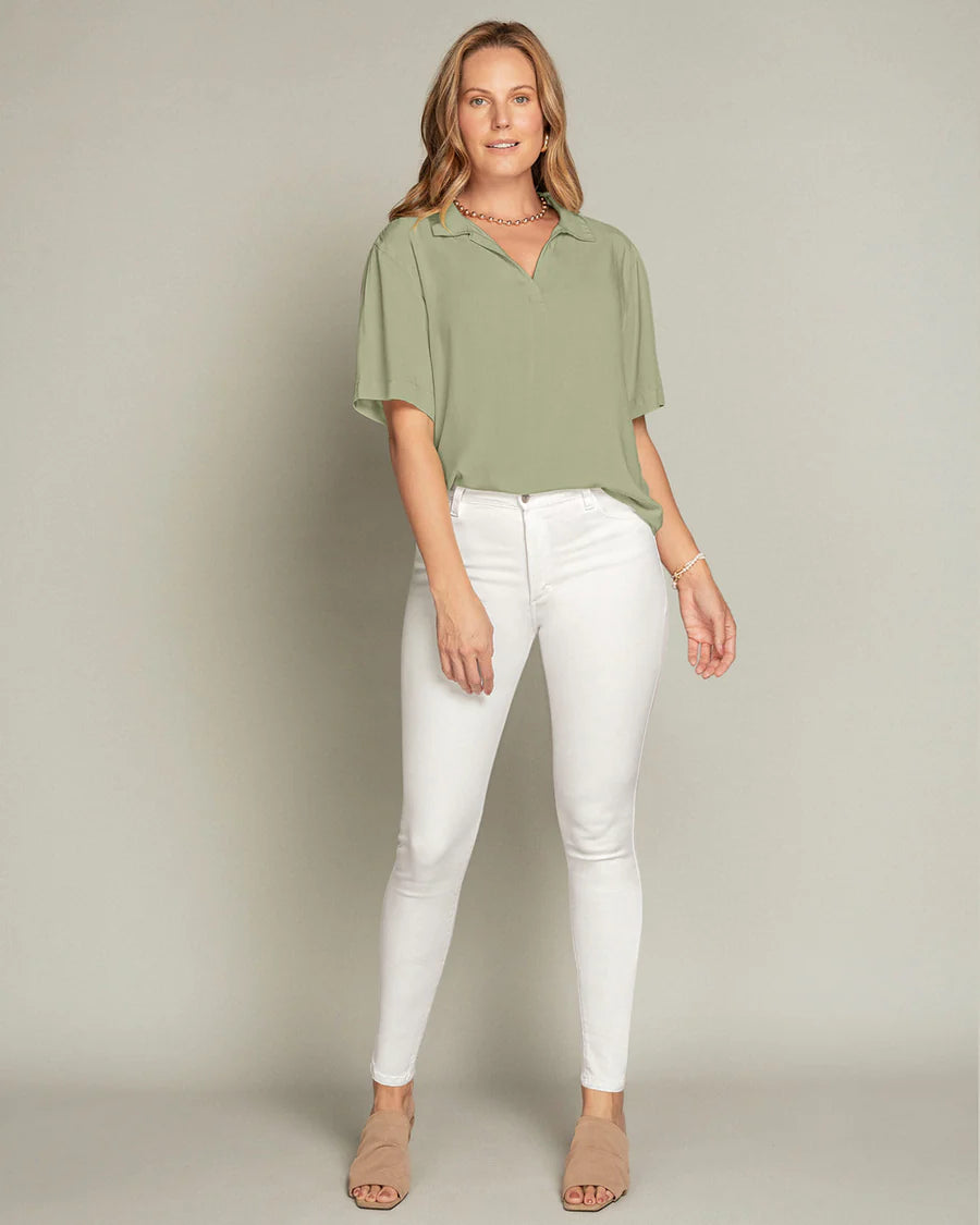 Blusa cuello sport de silueta amplia - F7325