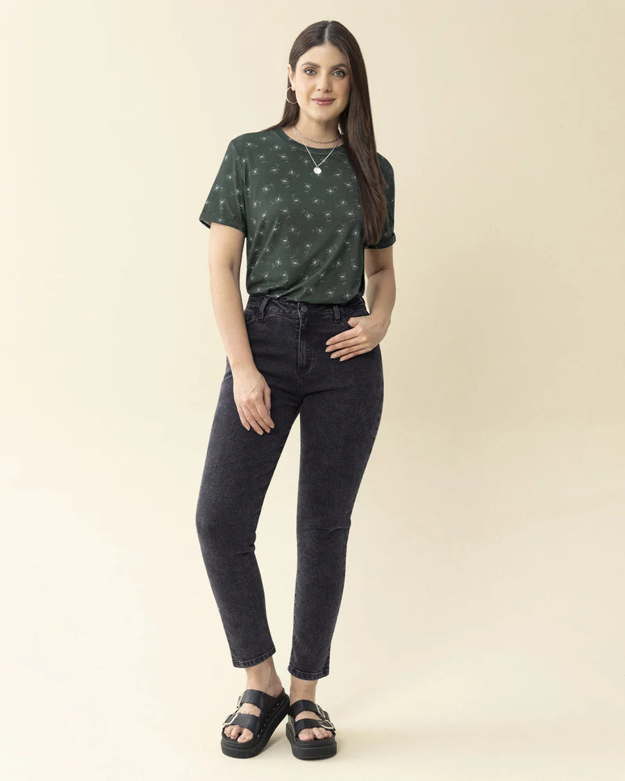 Camiseta manga corta estampada con dobladillo en manga
