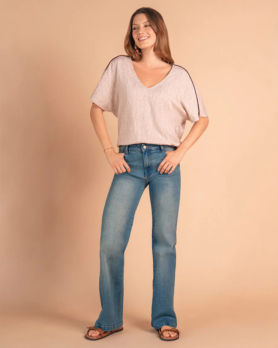 6812 🌸✨ Blusa Manga Corta Rodada con Detalle en Hombro REF F7672