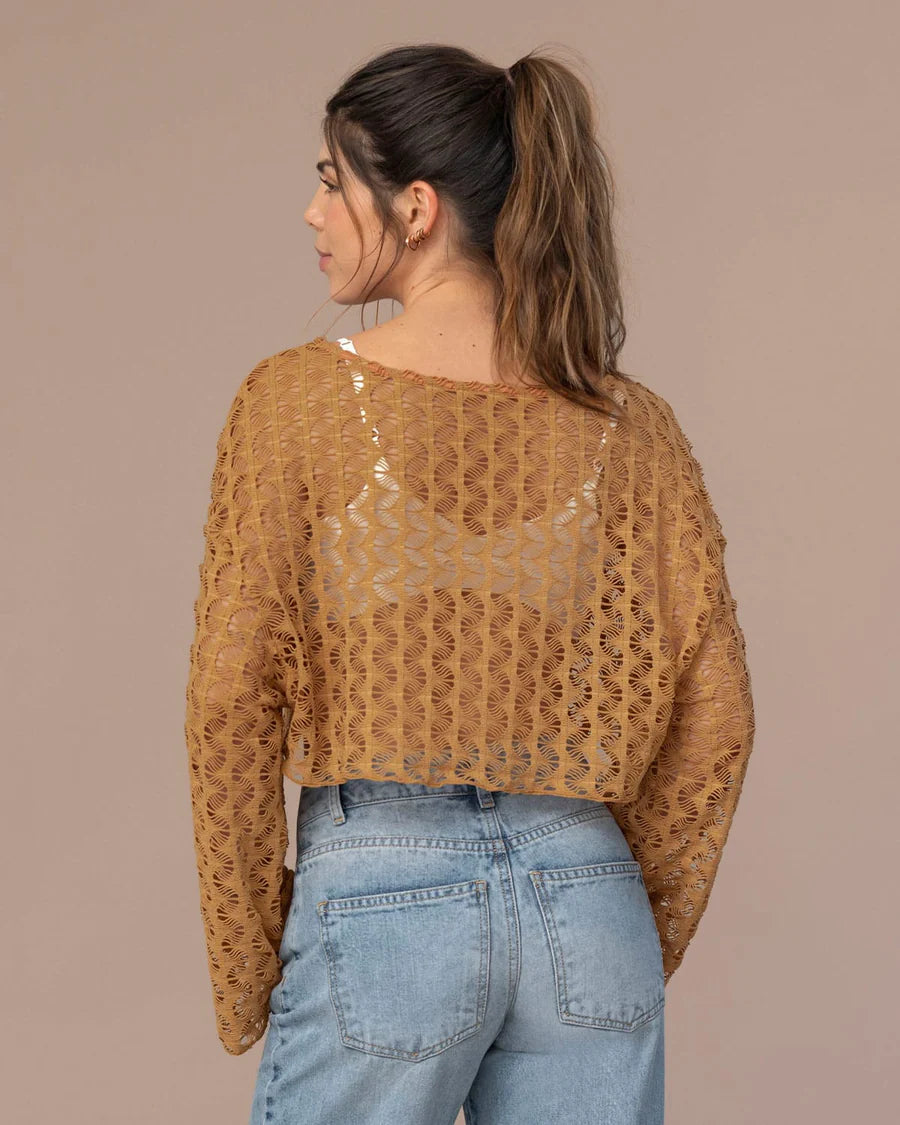 Camiseta crop manga larga con transparencias