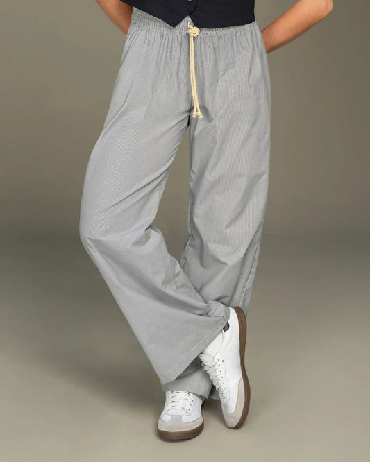 Pantalón exterior bota recta tiro bajo - J3045