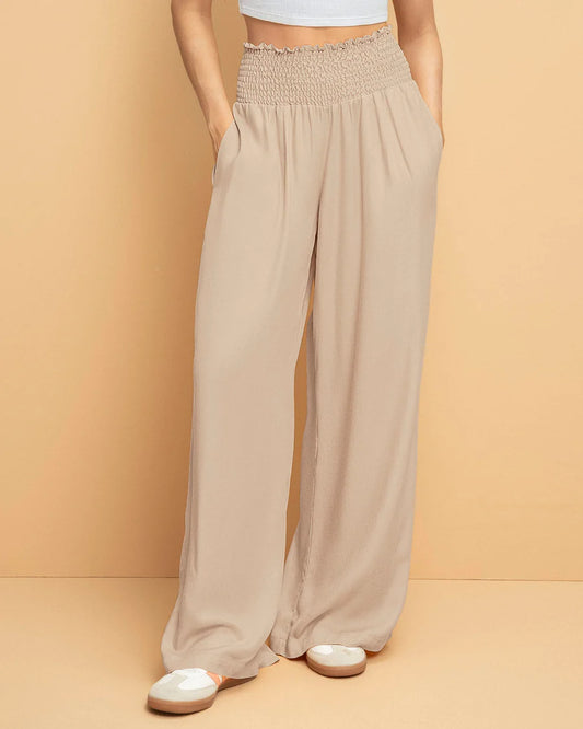 Pantalón bota ancha con nido de abeja en cintura - J3129