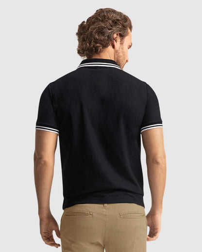 Camiseta tipo polo con cuello y mangas tejidas