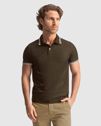 Camiseta tipo polo con cuello y mangas tejidas