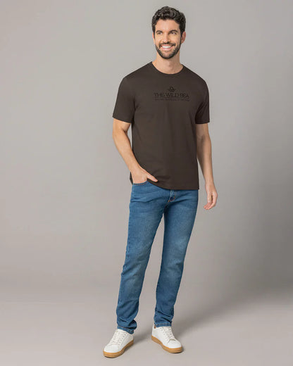 Camiseta manga corta con estampado localizado y cuello redondo