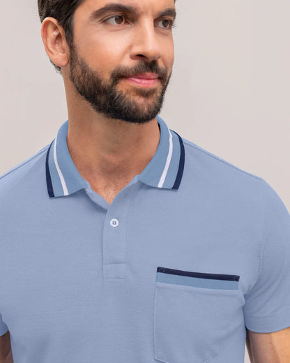Camiseta tipo polo con perilla funcional y bolsillo decorativo
