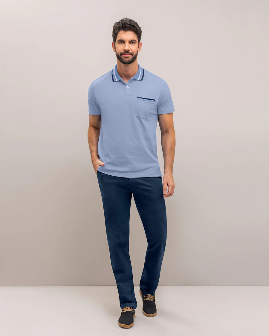 Camiseta tipo polo con perilla funcional y bolsillo decorativo