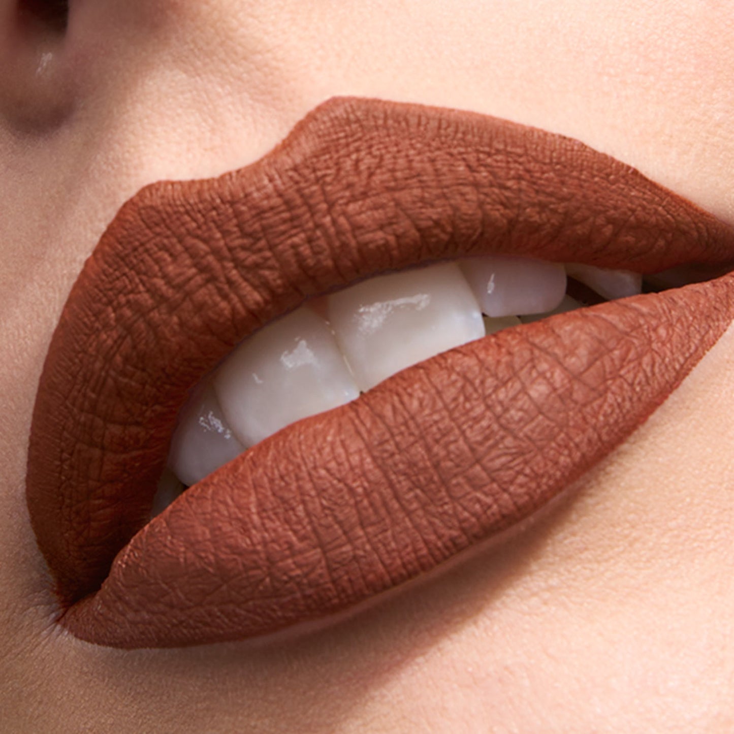 Delineador Retráctil para Labios